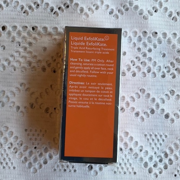 KATE SOMERVILLE Liquid ExfoliKate Triple Acid Resurfacing Treatment - Picture 2 of 5